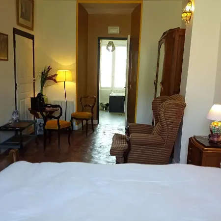 فندق مبيت وإفطار L'ancien Prieure 3*