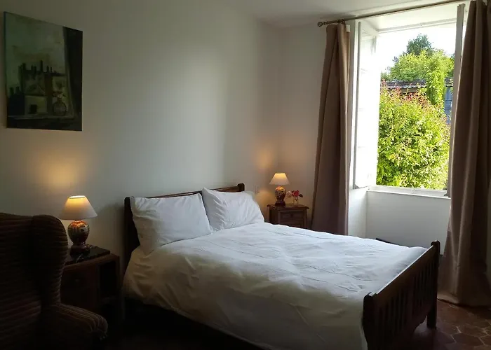 L'ancien Prieure 3* Lorrez-le-Bocage-Preaux